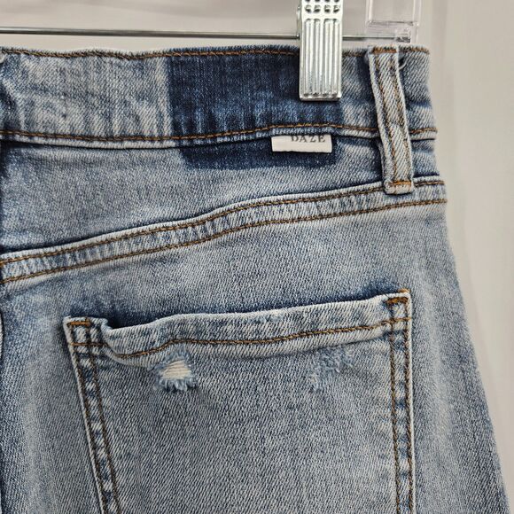 Daze Women’s Far Out High Rise Wide Leg Jeans Size 28 Light Wash Retro Flare - Picture 6 of 10